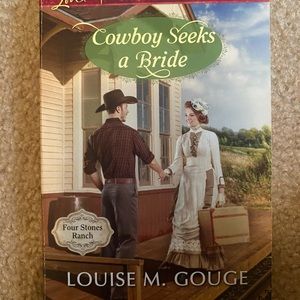 🥰NEW ITEM🥰 3/$10 Romance Book.